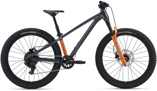 Rower dirt jumper Giant STP 24 2026